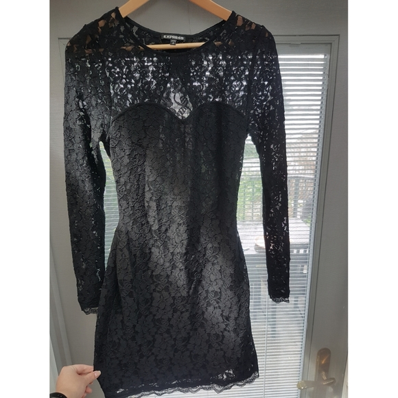 ▪Express▪Fitted lace dress w/ cutouts - Picture 1 of 4